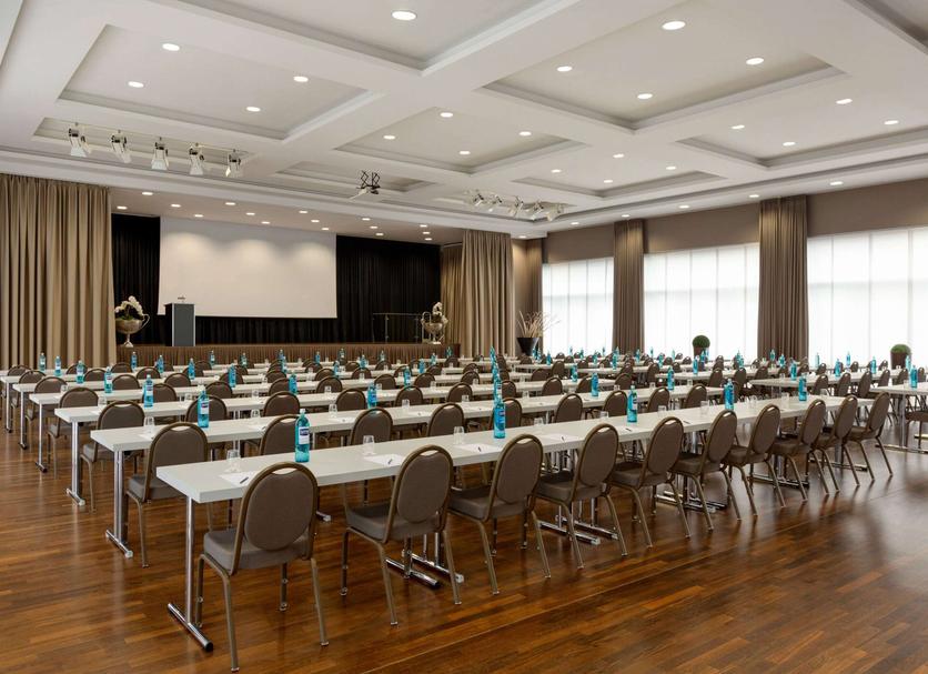 Conference room Photo