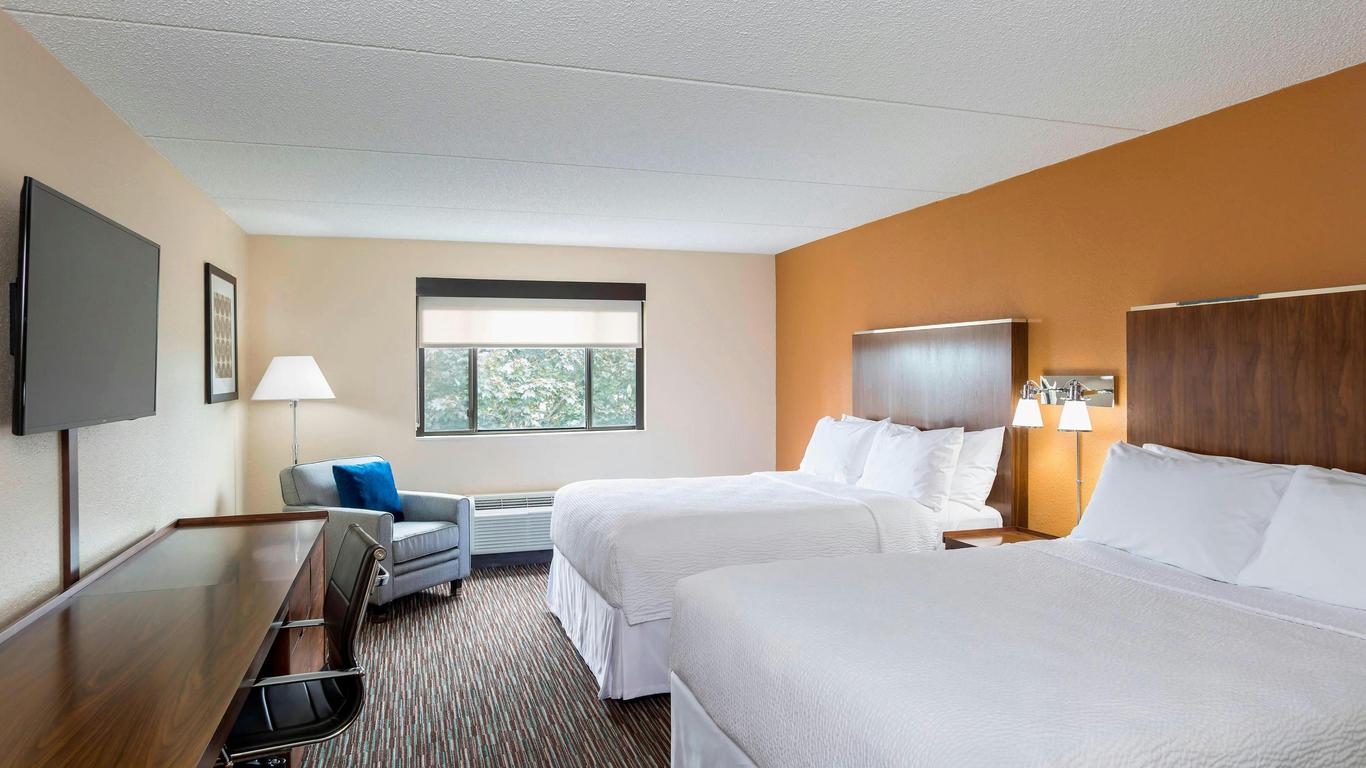 Four Points by Sheraton Milwaukee Airport