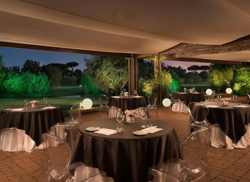 Banquet hall Photo