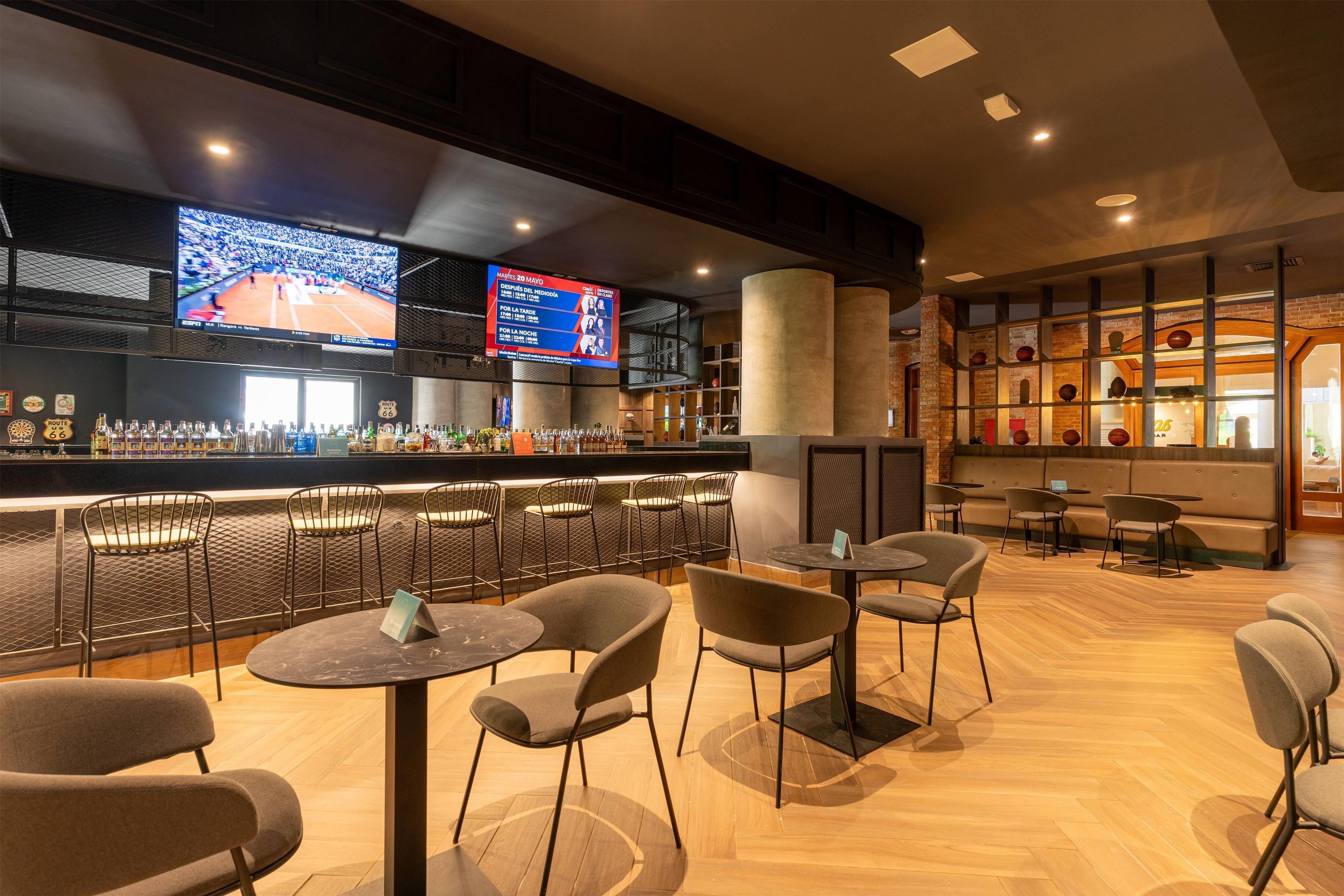 Bar Photo