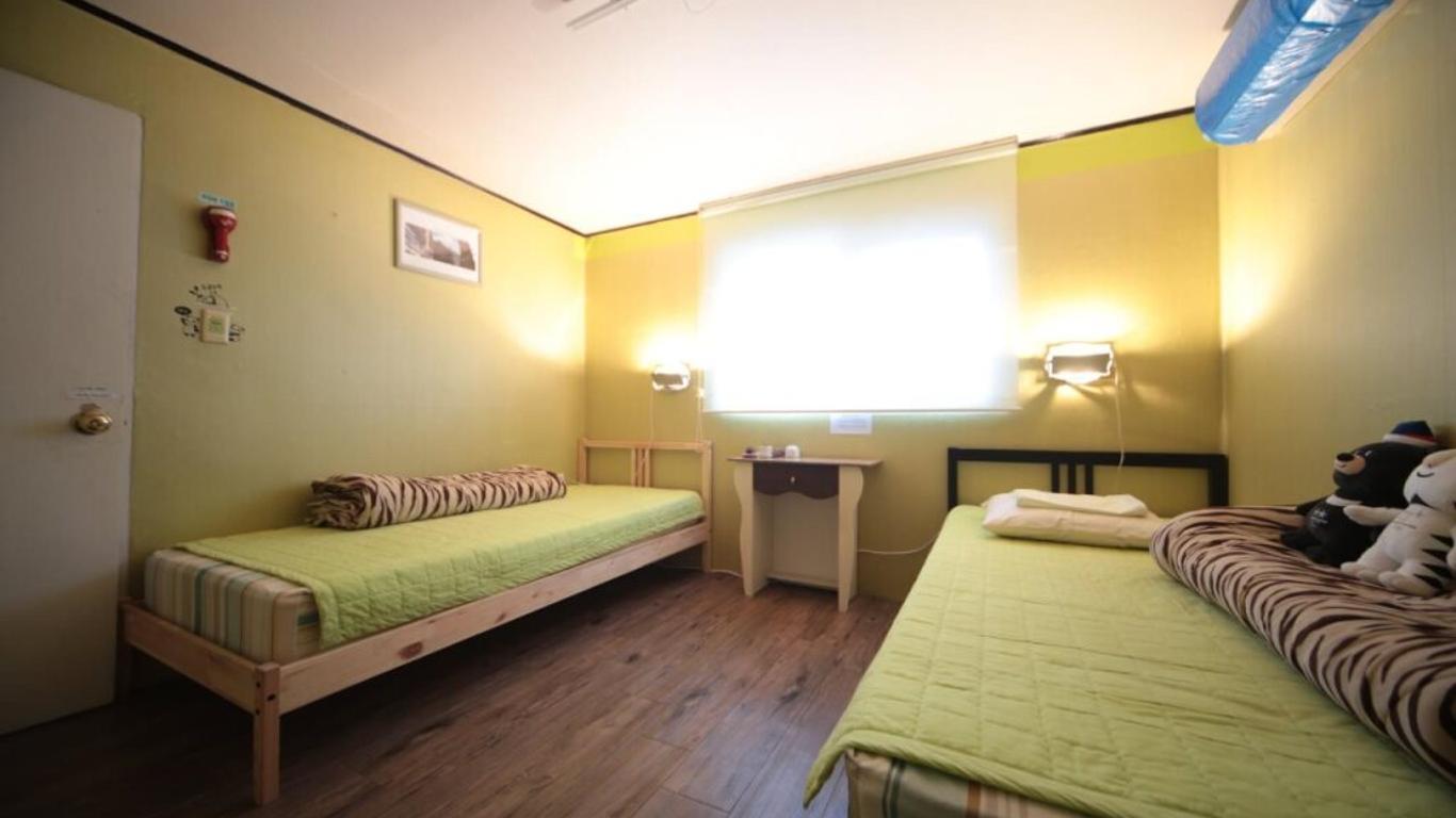 Comeinn Guesthouse Hongdae - Female Only