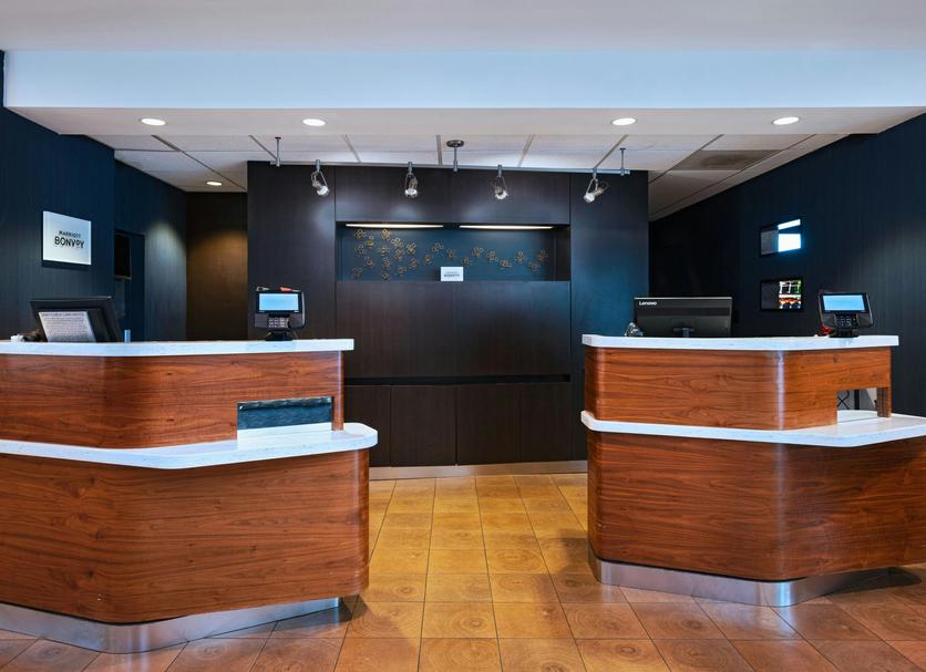 Front desk Photo