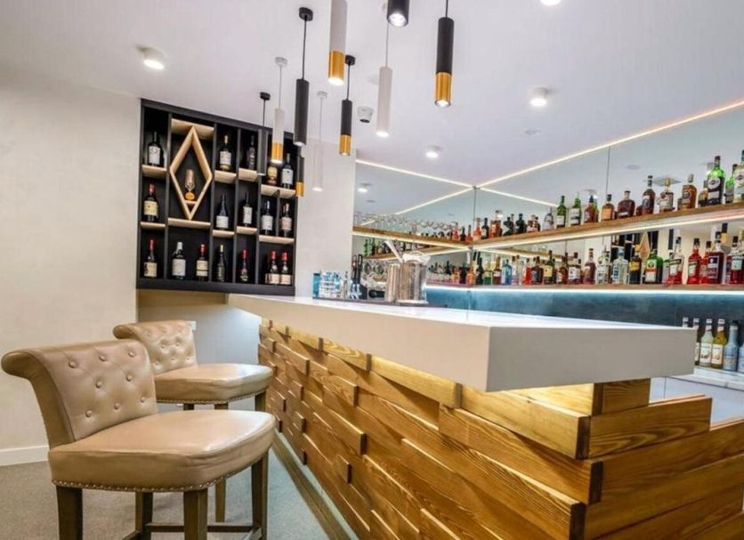 Bar Photo
