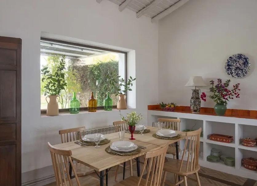 Dining room Photo