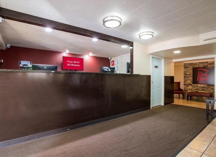 Front desk Photo