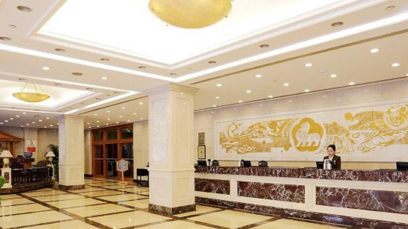Nanjing Zhongshan Hotel Adjacent Xinjiekou Deji Plaza