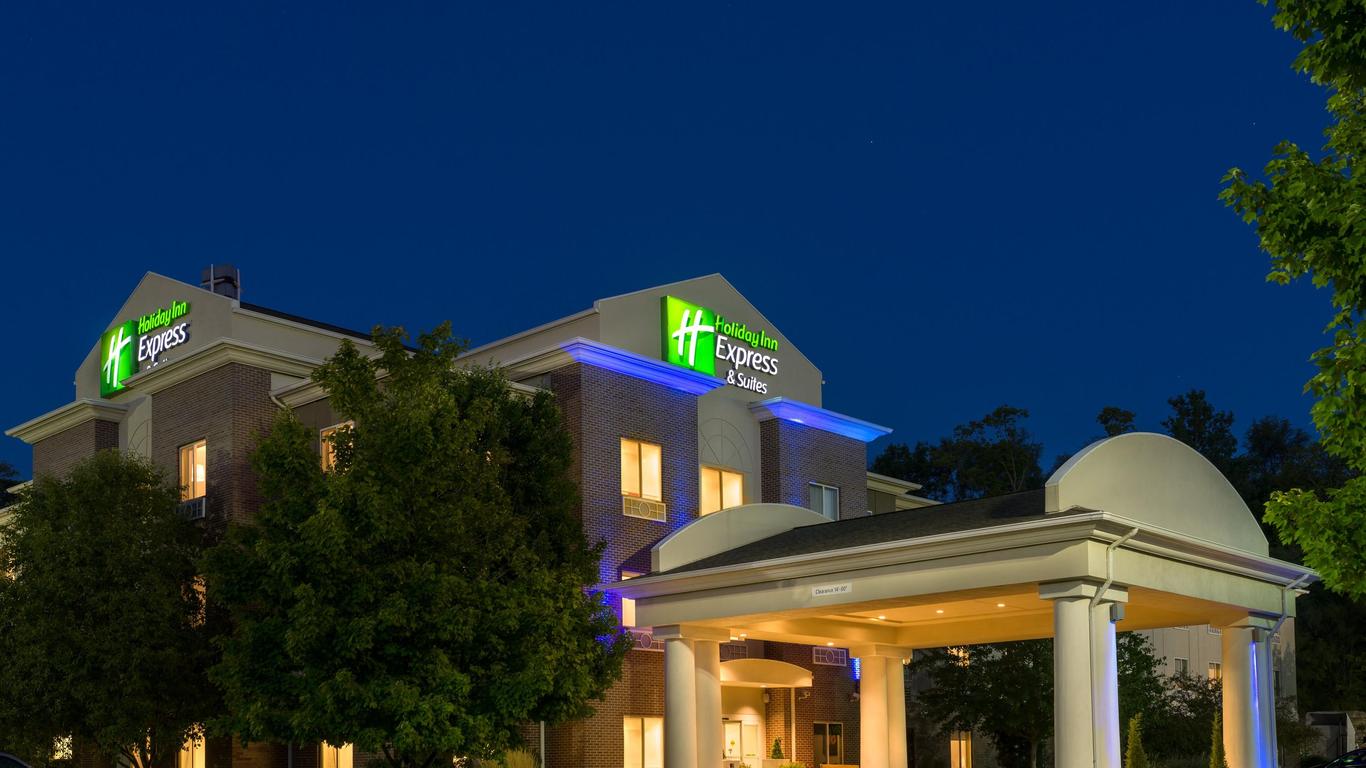 Holiday Inn Express & Suites Independence-Kansas City