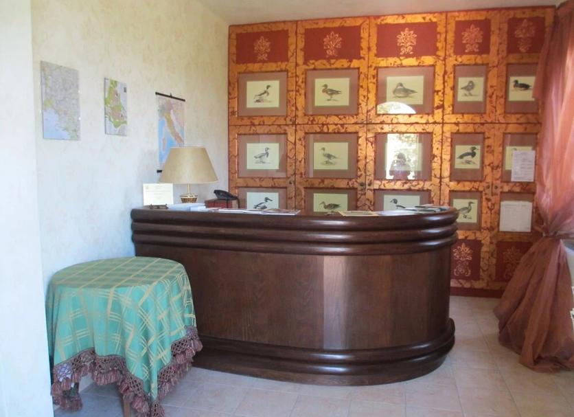 Front desk Photo