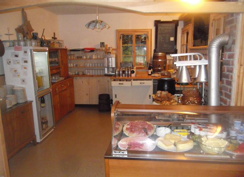 Kitchen Photo