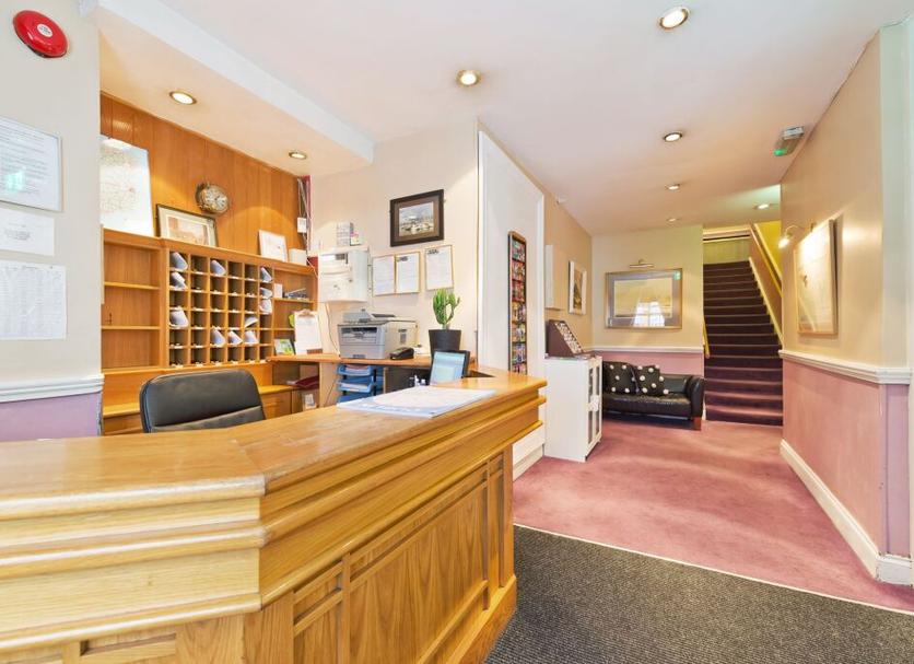 Front desk Photo