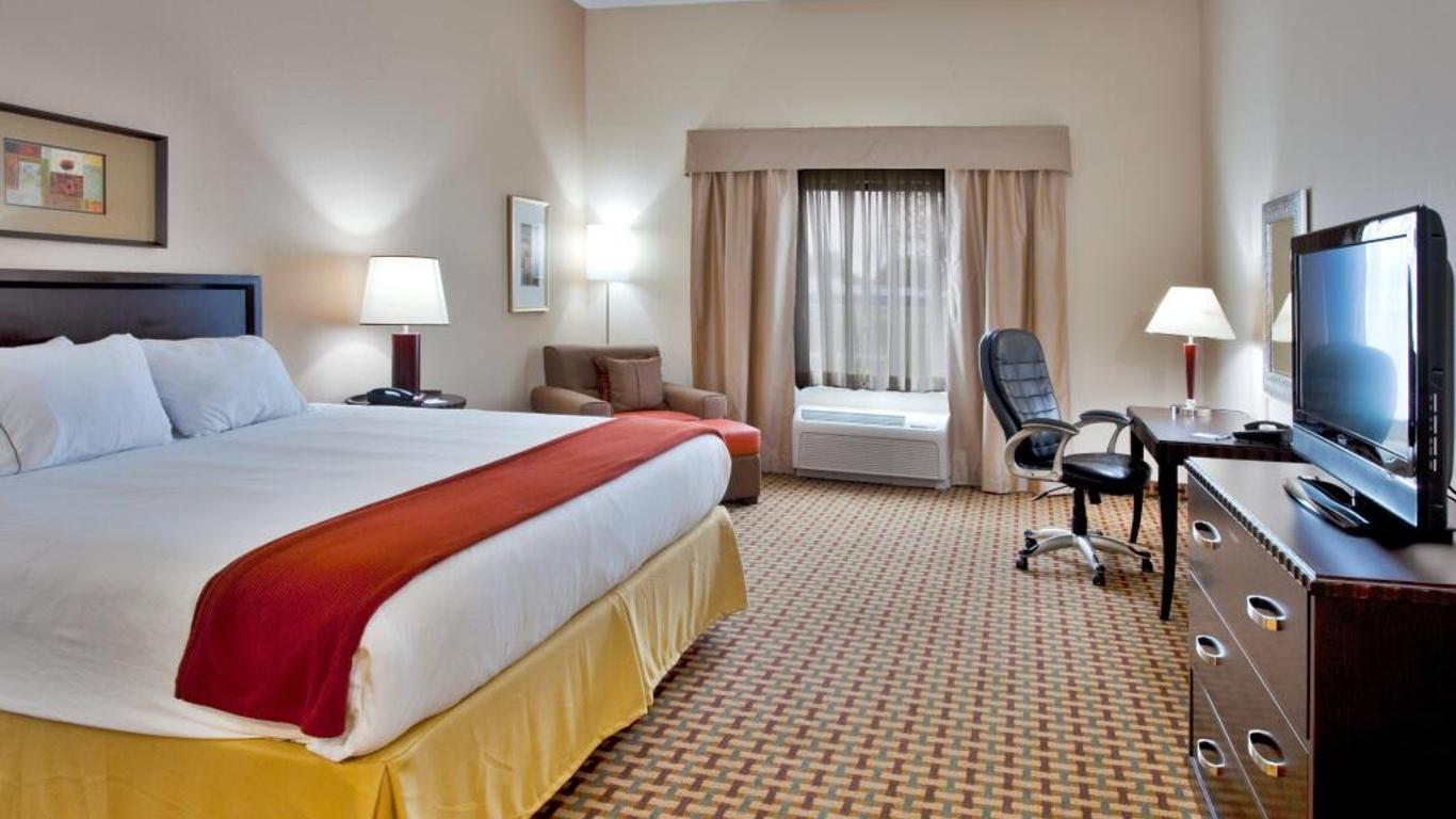 Holiday Inn Express & Suites Orlando-Ocoee East