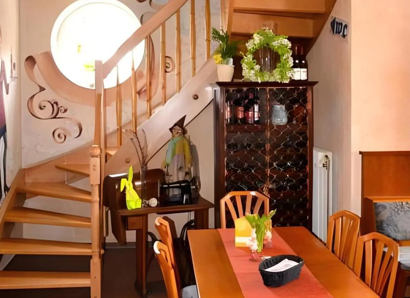 Dining room Photo