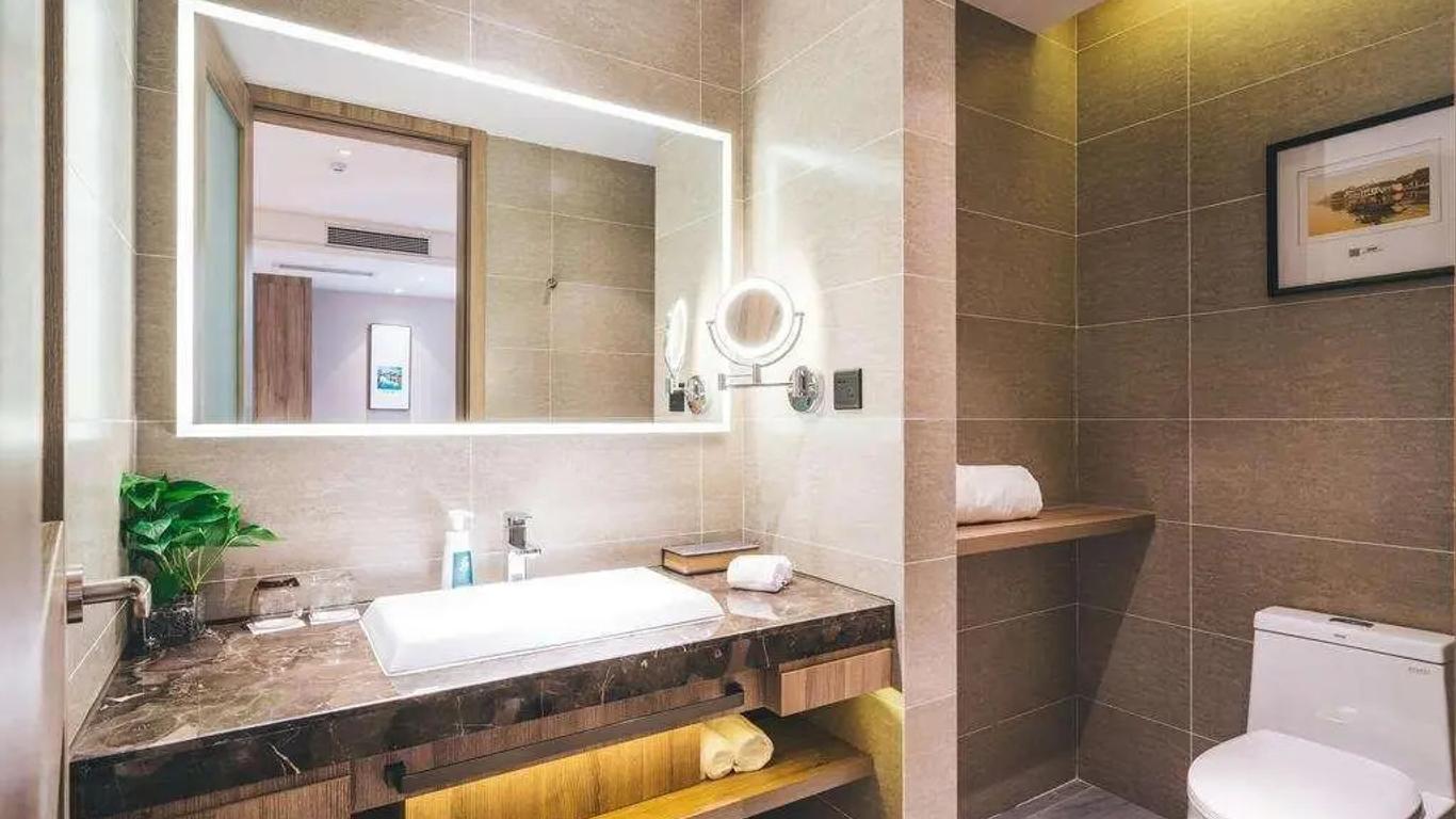 Atour Hotel Xian Greater Wild Goose Pagoda