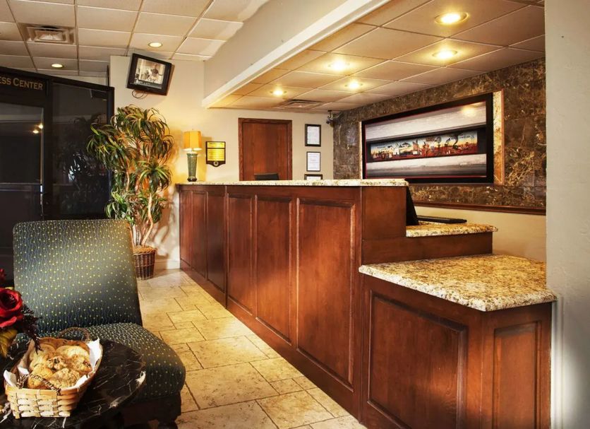 Front desk Photo