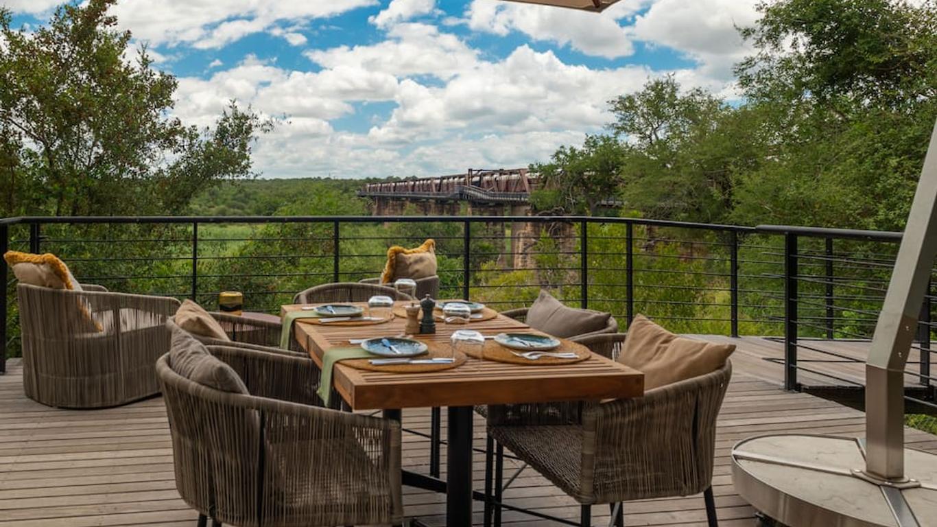 Kruger Shalati - Train on The Bridge & Garden Suites