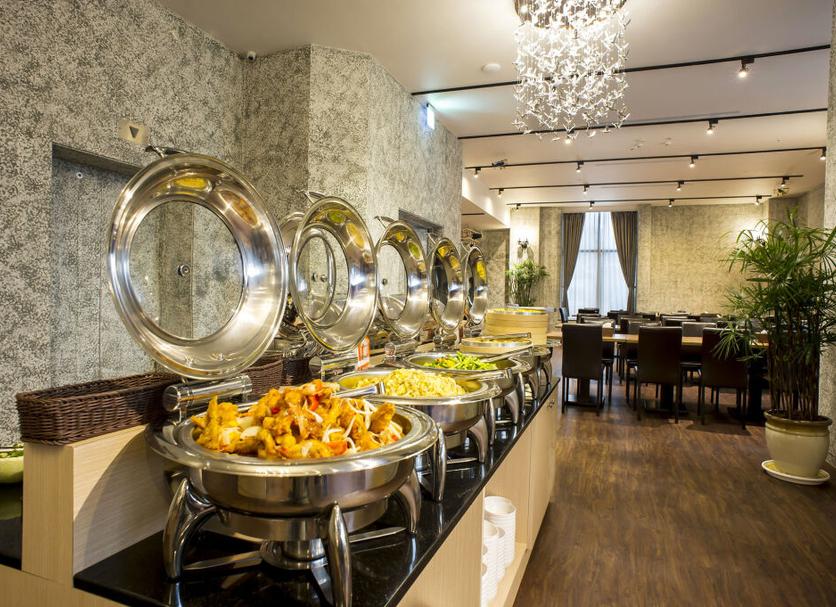 Buffet Photo