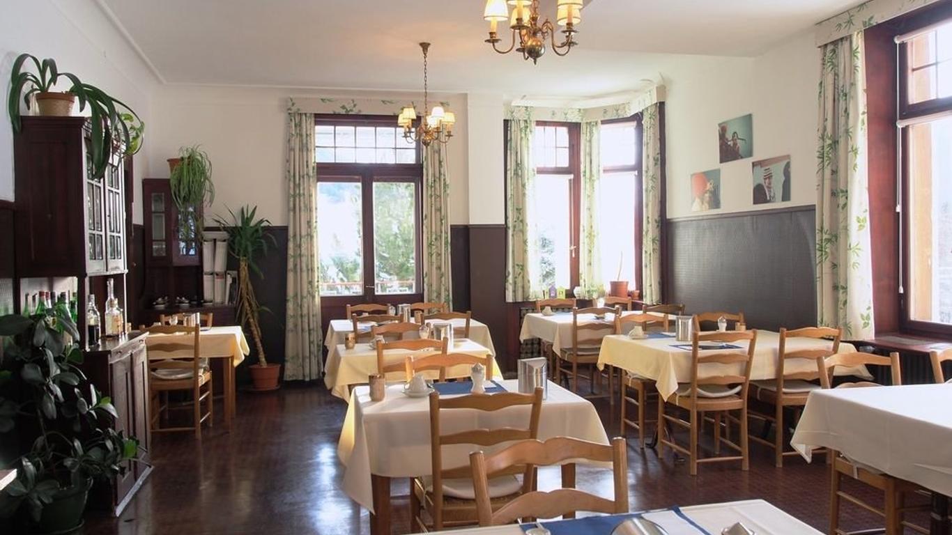 Hotel Alpina