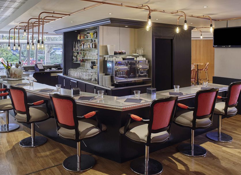 Bar Photo