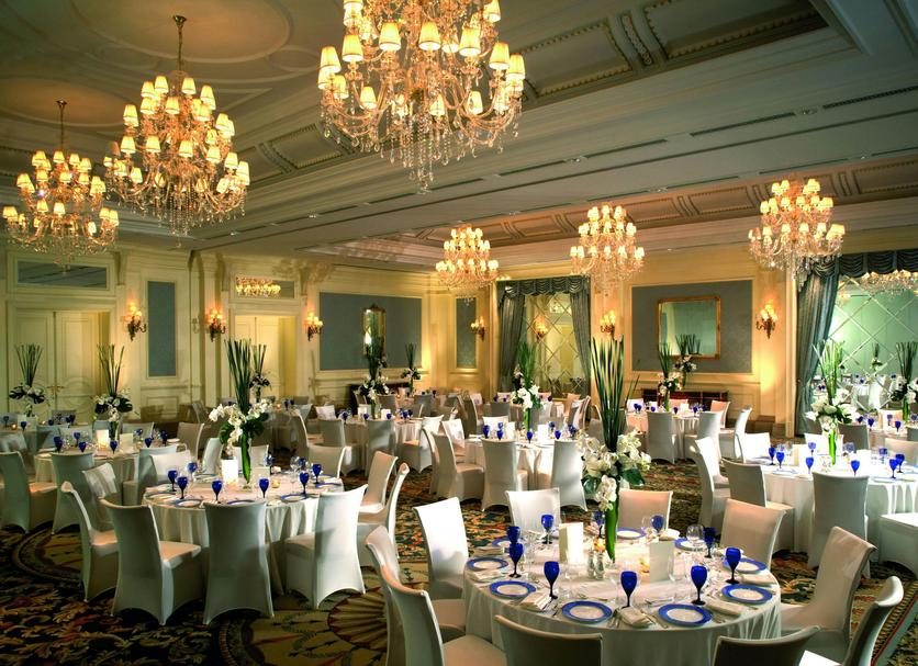 Banquet hall Photo