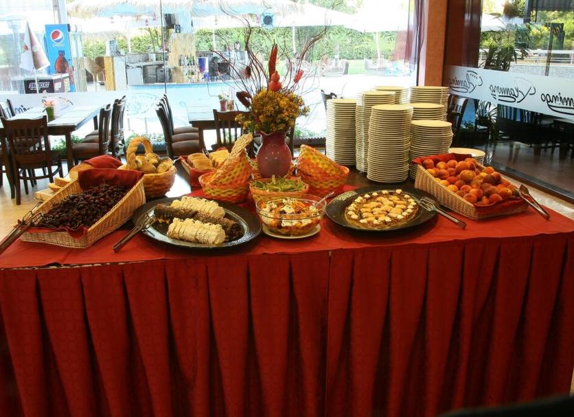 Buffet Photo