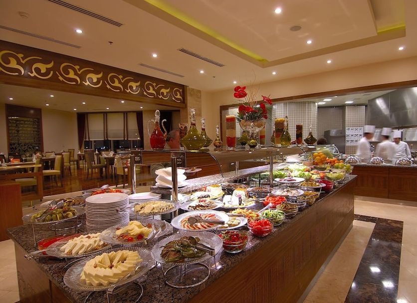 Buffet Photo