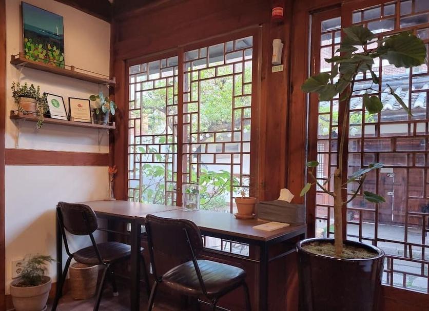 Dining room Photo