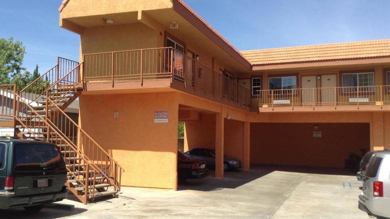 Coast Motel