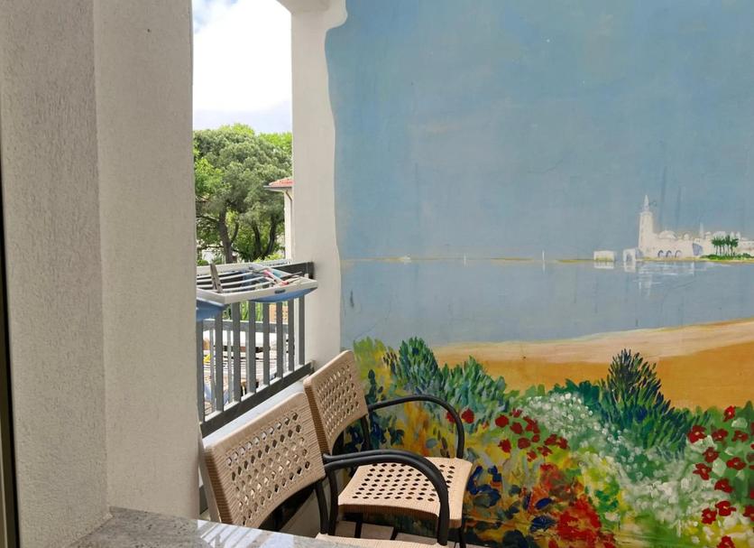 Balcony Photo