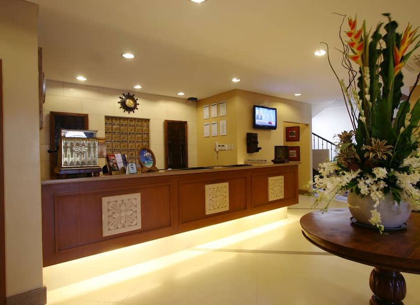 Front desk Photo