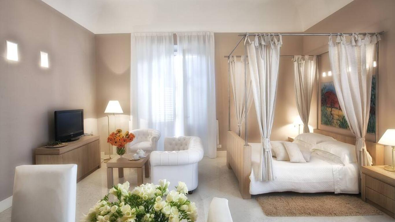 Palazzo Brunaccini Boutique Hotel