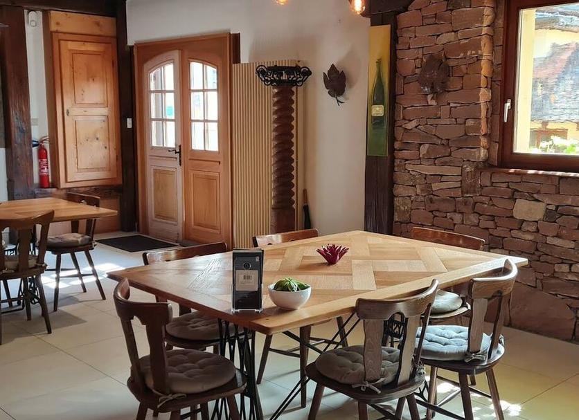 Dining room Photo