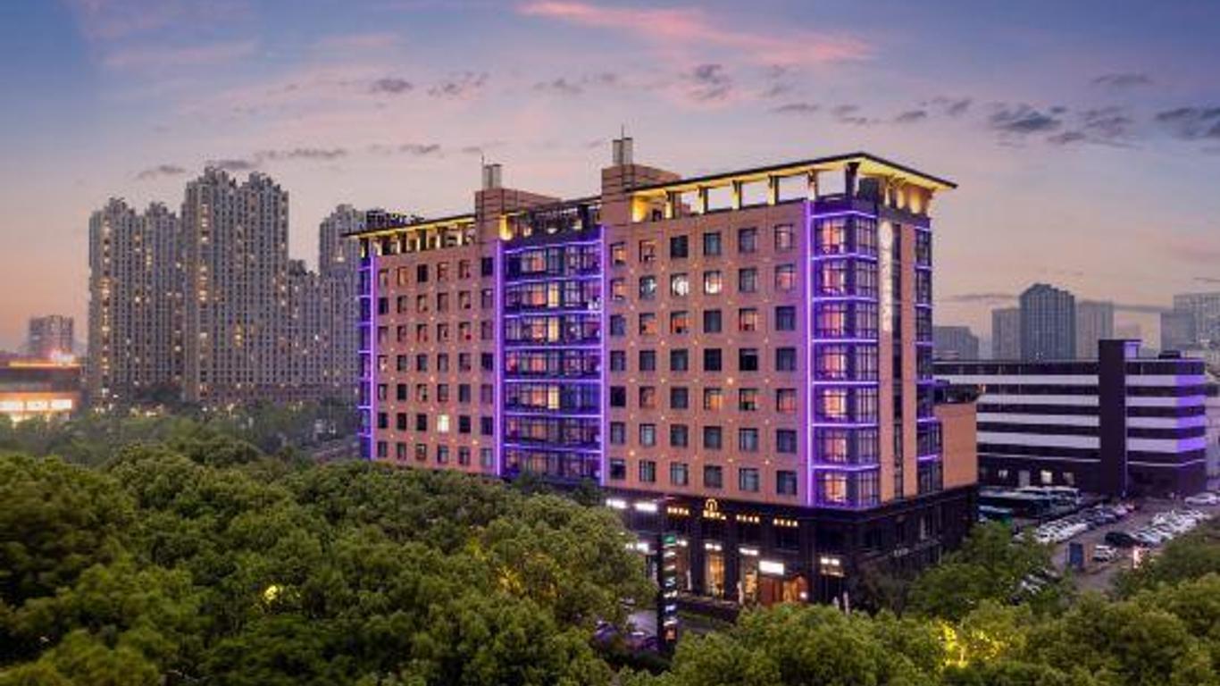 Four Seasons Rayli Hotel