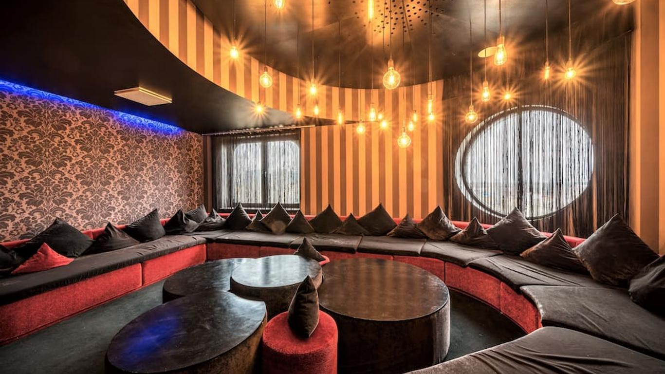 Rija Vef Hotel With Free Parking
