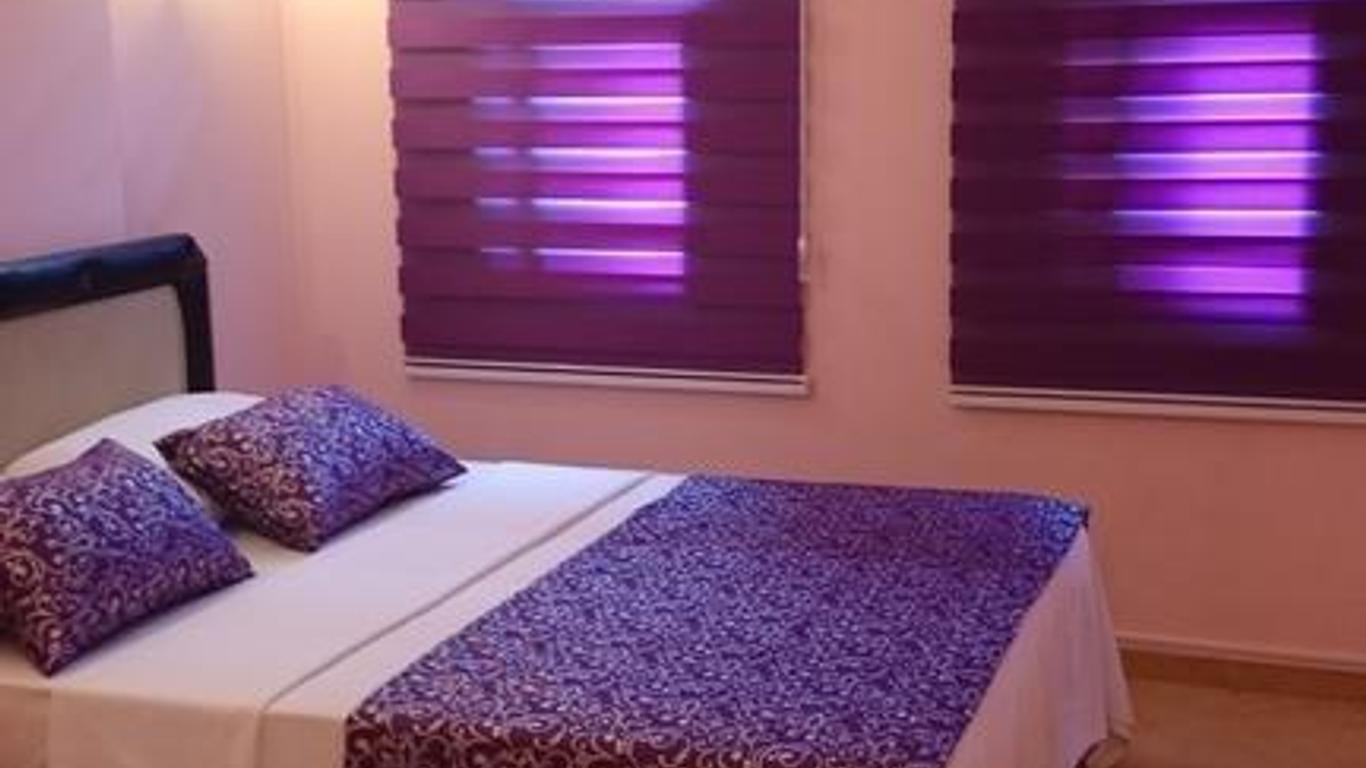 Marina Hostel