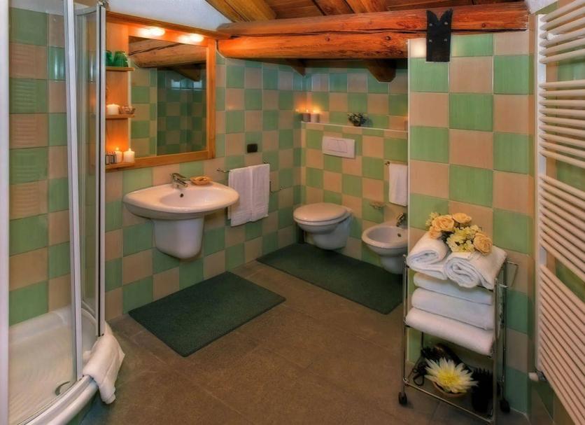 Bathroom Photo
