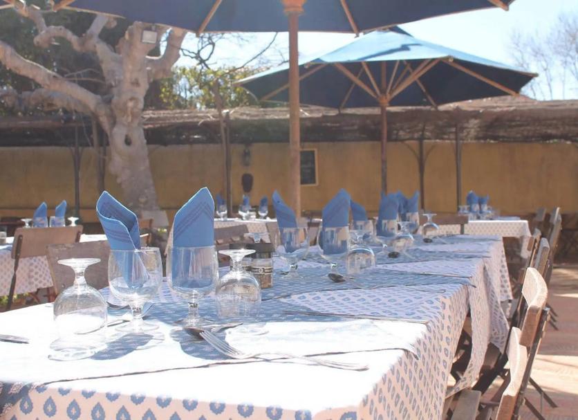 Banquet hall Photo