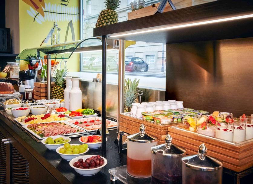 Buffet Photo