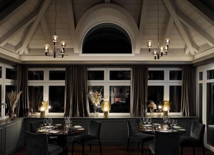 Restaurant Photo
