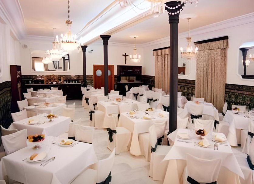 Banquet hall Photo