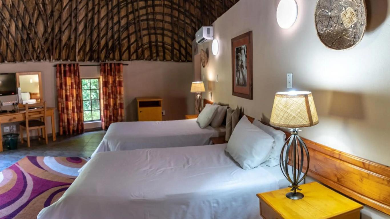 Gooderson Dumazulu Lodge