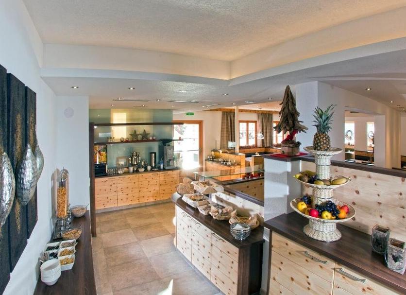Buffet Photo