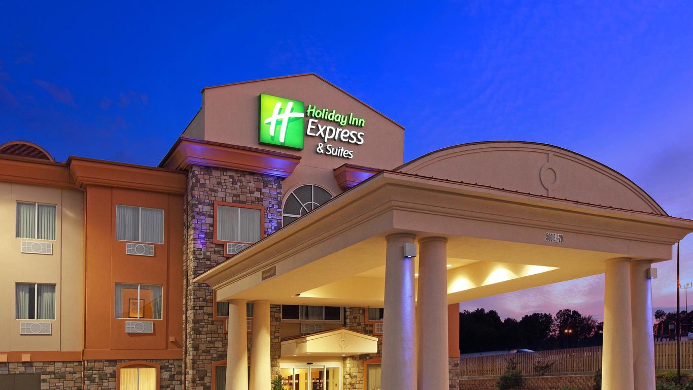 Holiday Inn Express & Suites Marshall