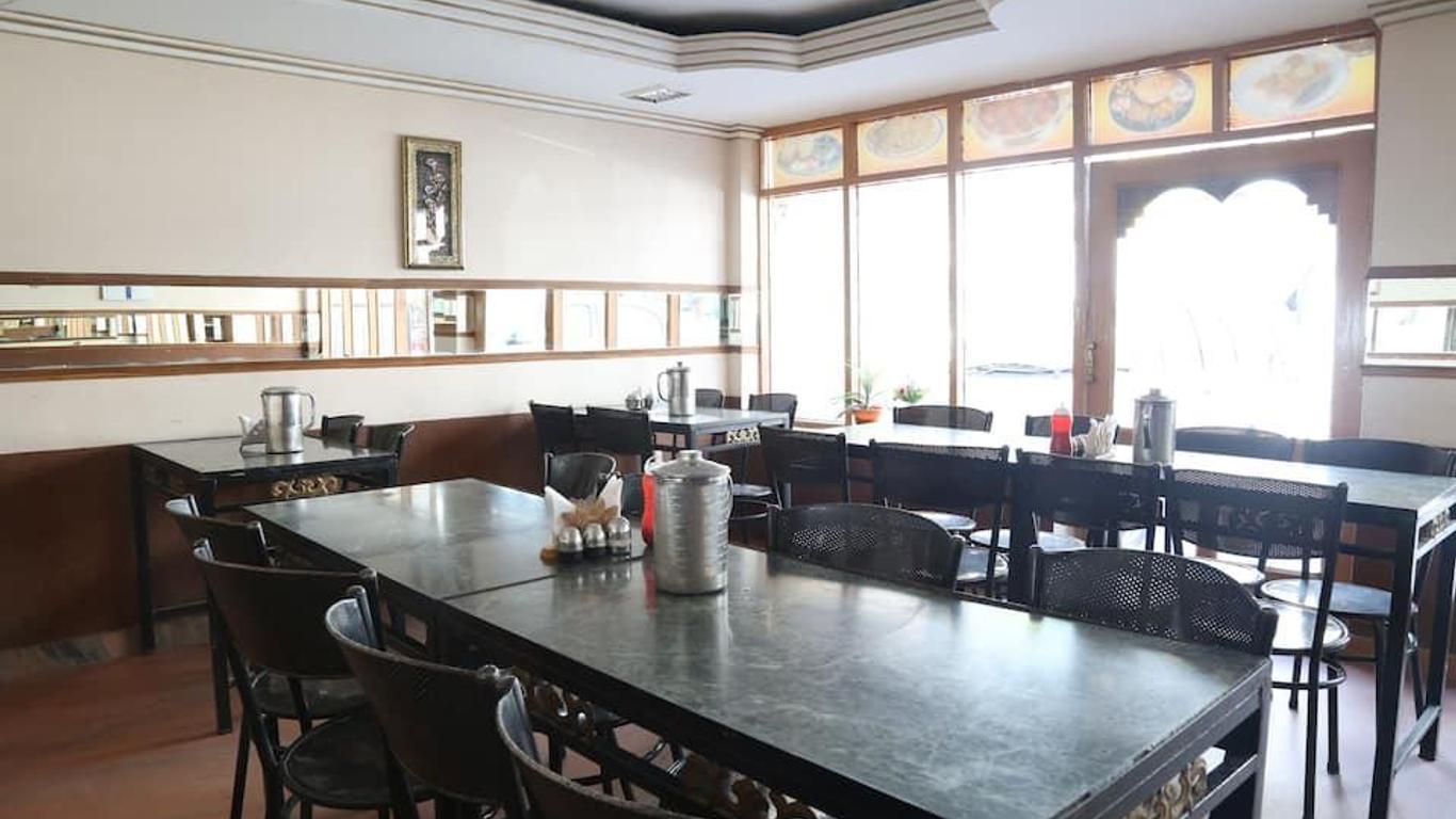 Hotel Century Gangri