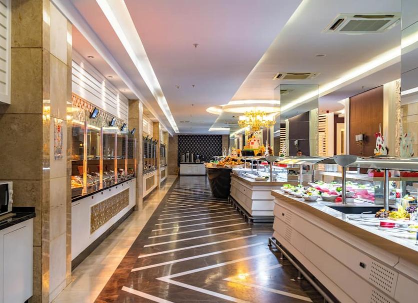 Buffet Photo
