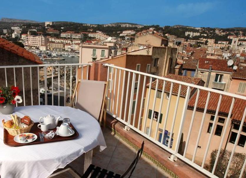 Balcony Photo