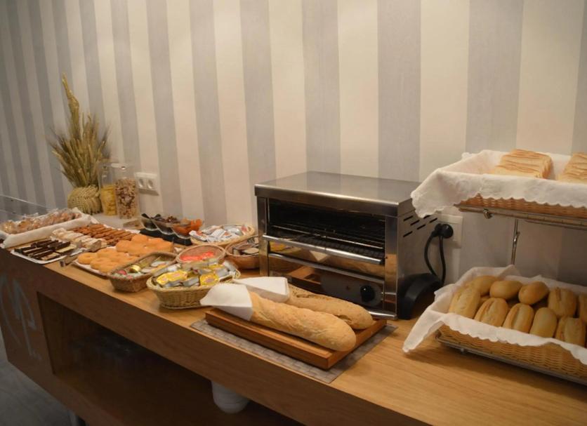 Buffet Photo