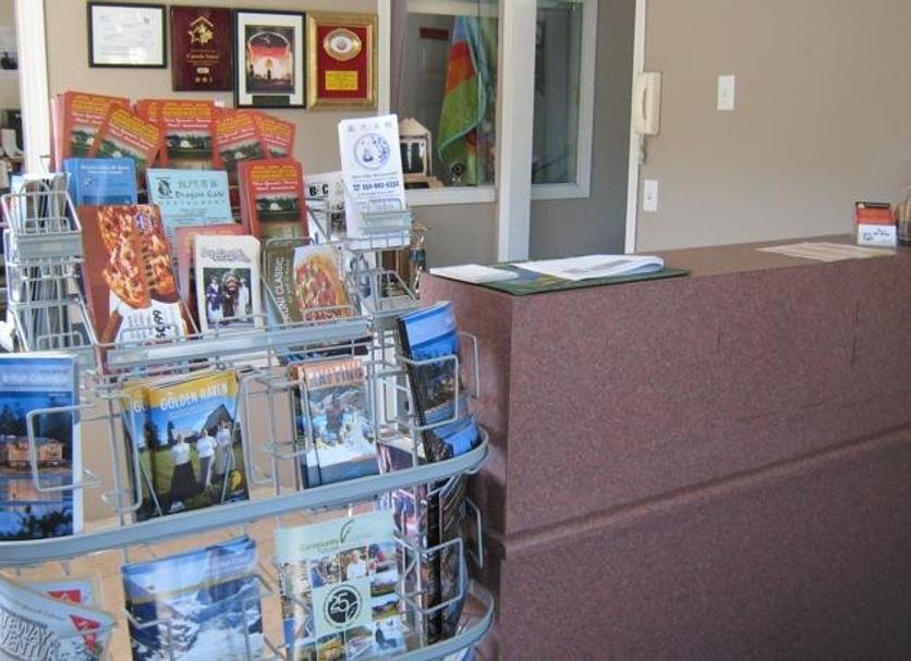 Front desk Photo
