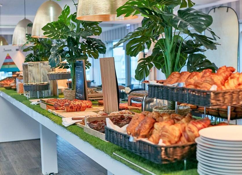 Buffet Photo