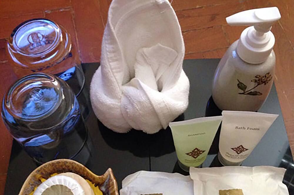 Room amenity