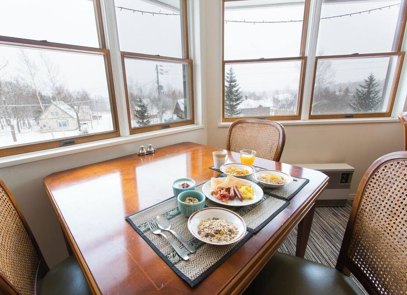 Dining room Photo
